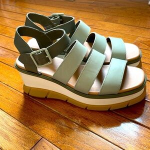 Sage Green Sorel Gladiator Sandals Sz 10